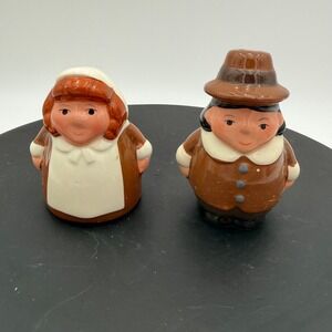 Publix The Lilgrim Pair Thanksgiving Salt and Pepper Shakers 2005 Encore Edition